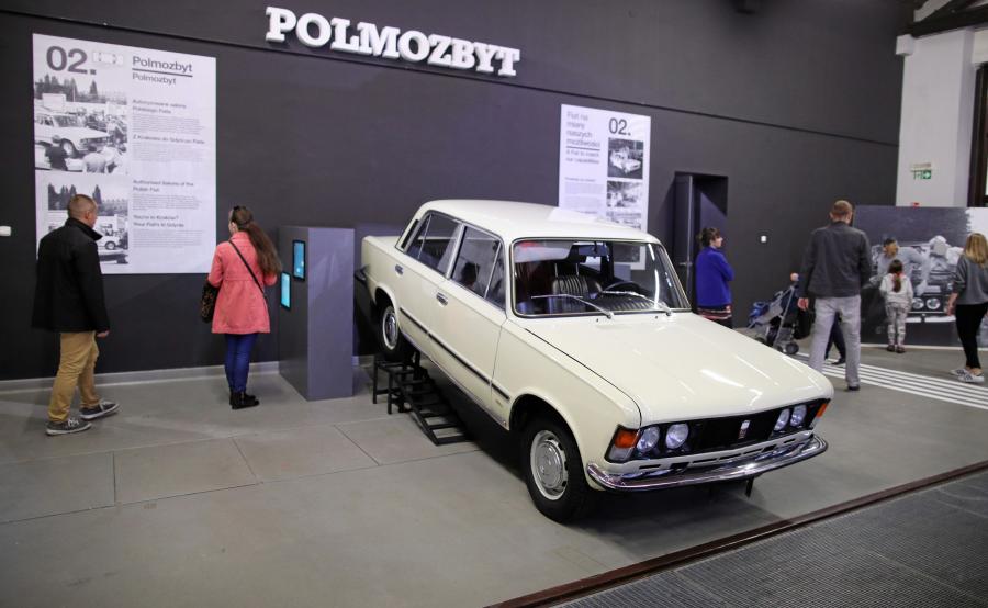 Fiat 125p - wystawa "P jak paradoks"