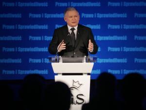 PiS wynajął za dużą salę, a PO się boi