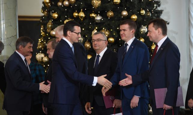 Rekonstrukcja rządu. Kto odszedł, a kto wszedł do rządu Morawieckiego? LISTA NAZWISK