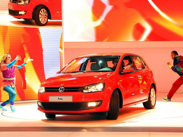 Produkcja polo 5d ruszy pod koniec marca. Sprzedaż? Ostatnie dni czerwca to debiut rynkowy w Niemczech, a z początkiem września auto ma pojawić się w Polsce. Cennik? Nieznany.