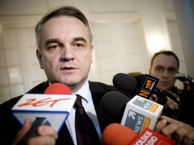 Pawlak odpowie na zarzuty w radiu