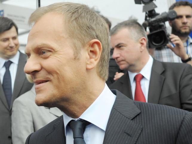 Tusk nie zostawi nikogo w potrzebie