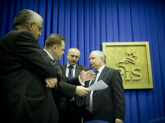 Decyzja ostateczna: PiS musi przeprosić PO
