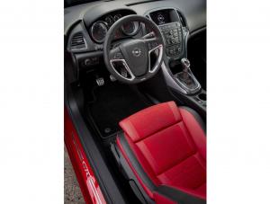 Prototyp - Opel Astra GTC Paris