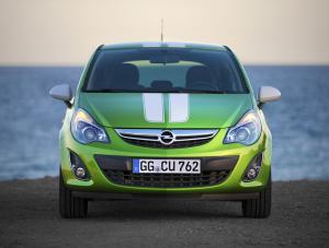 Nowy opel corsa robi do nas piękne oczy i ma nowy silnik, który spali zaledwie 3,5 l/100 km