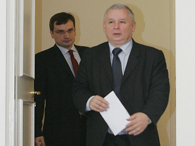 Prezes PiS: Niech Ziobro uczy się języka