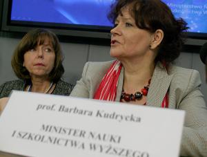 Rząd każe studentom płacić za głód wiedzy