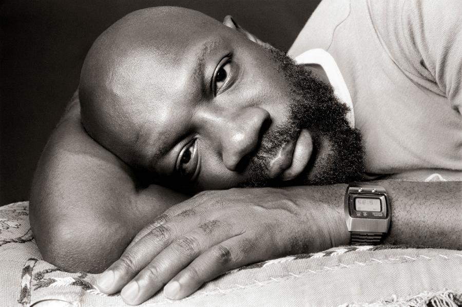 8. Isaac Hayes – "Walk on By" (z repertuaru Dionne Warwick)
