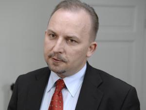 Poseł PO latał do Brukseli. Za darmo