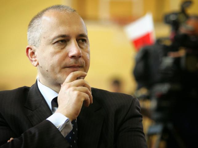 Brudziński: Tusk otwiera autostrady jak za Gierka