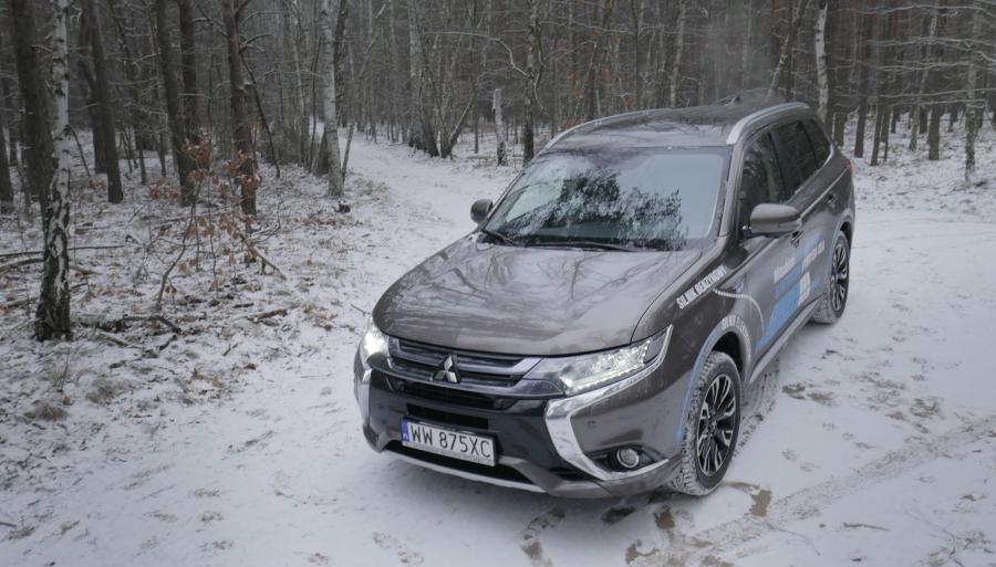 Mitsubishi outlander PHEV 2016