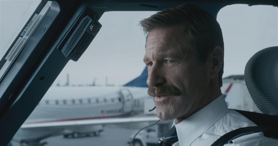 Film Clinta Eastwooda z Tomem Hanksem "Sully" od 2 grudnia 2016 w polskich kinach.